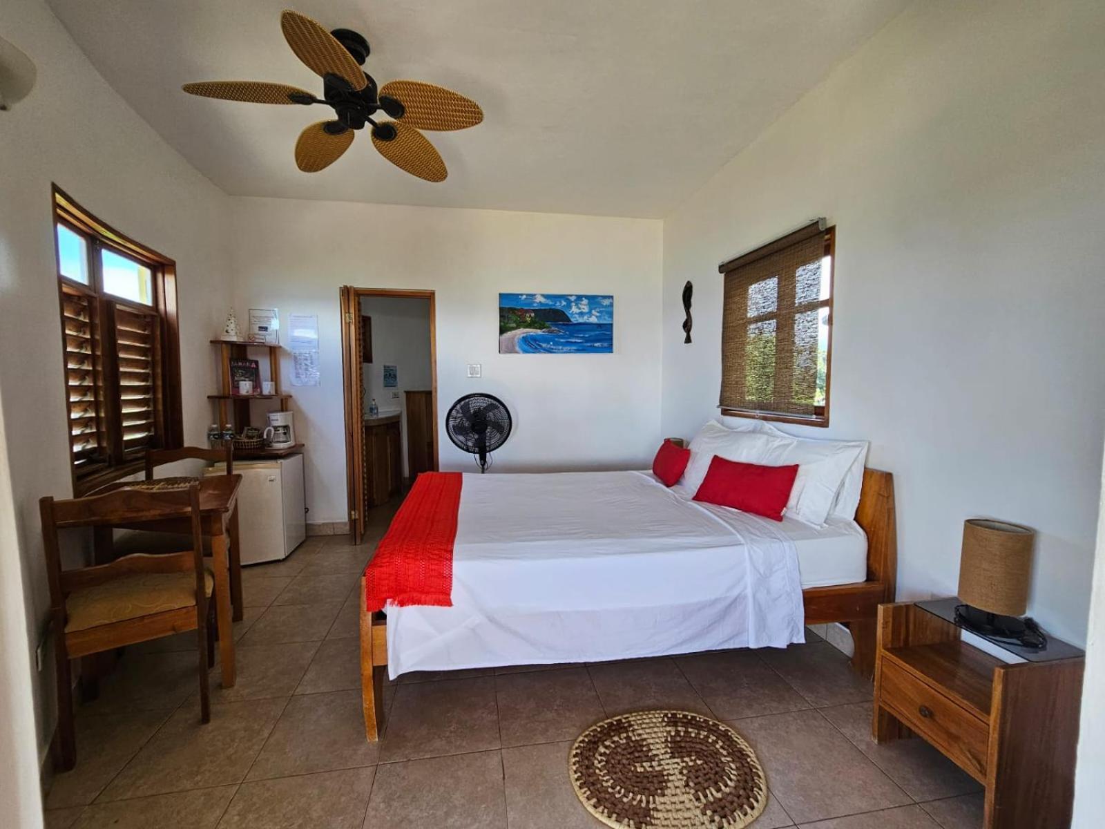 Kudehya Guesthouse Treasure Beach Exterior photo